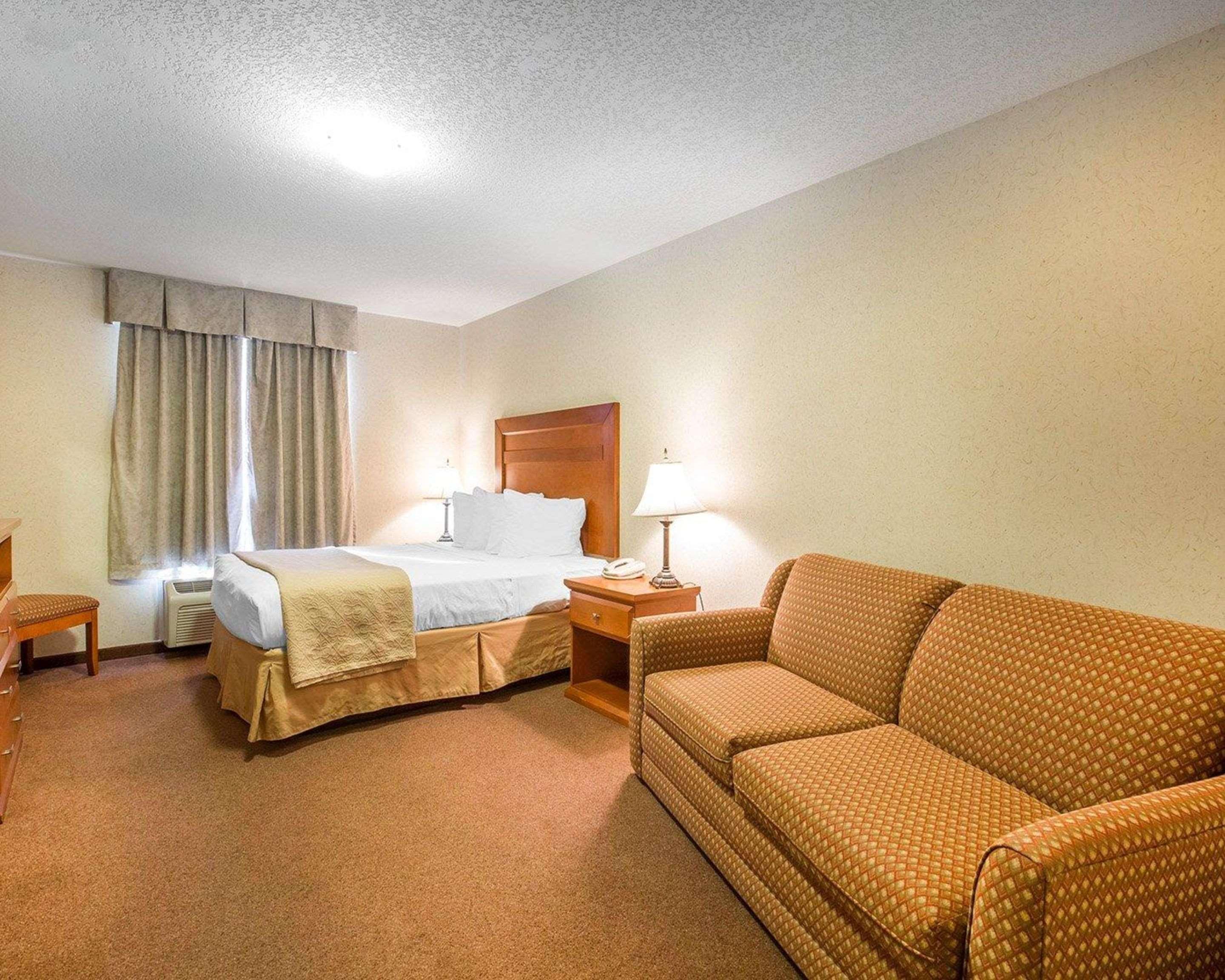 Quality Inn & Suites Lethbridge Exteriér fotografie